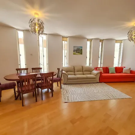 City Flats Ларнака